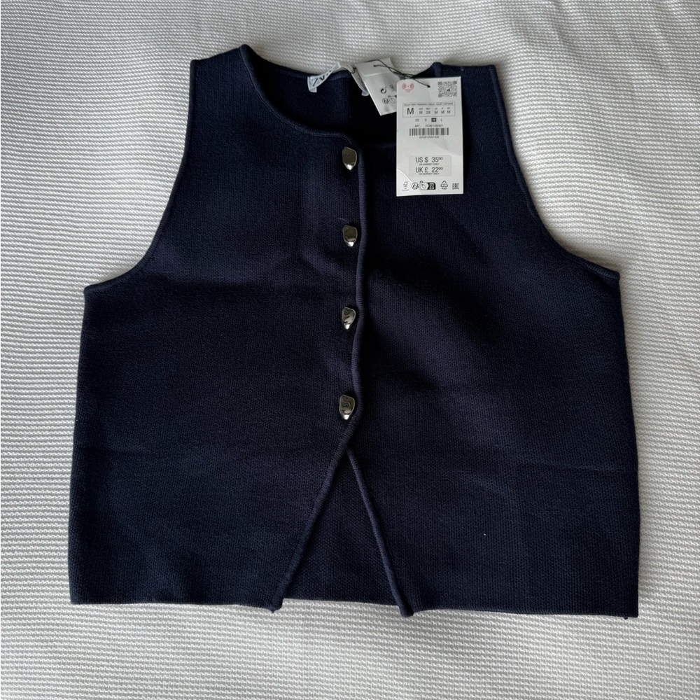 Zara Women's Dark Blue Buttoned Crop Top